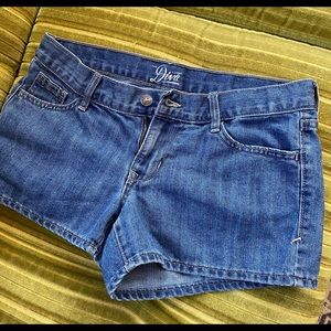 Diva denim shorts.
